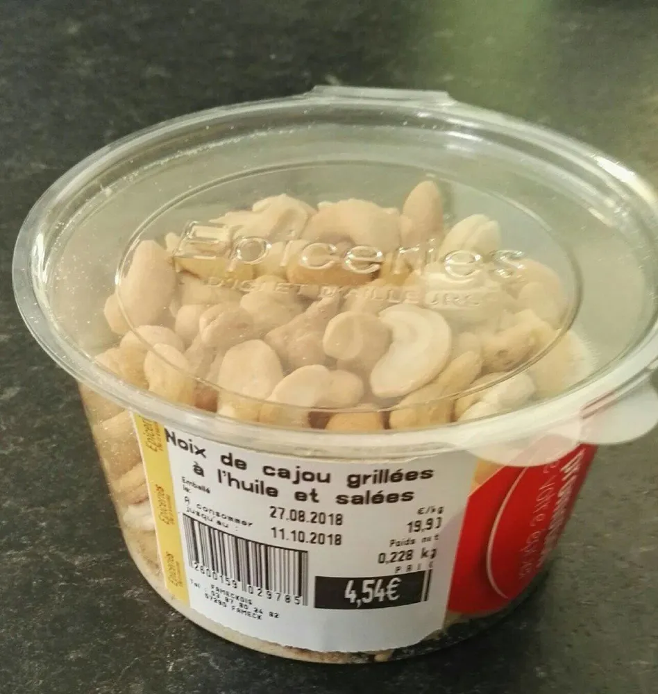 Noix de cajou grillées à l'huile et salées
