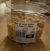 Noix de cajou grillées à l'huile et salées