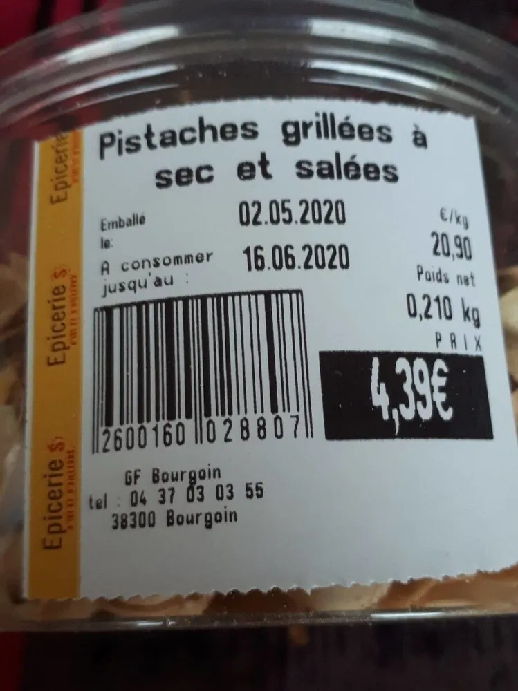 Pistaches grillées à sec et salées