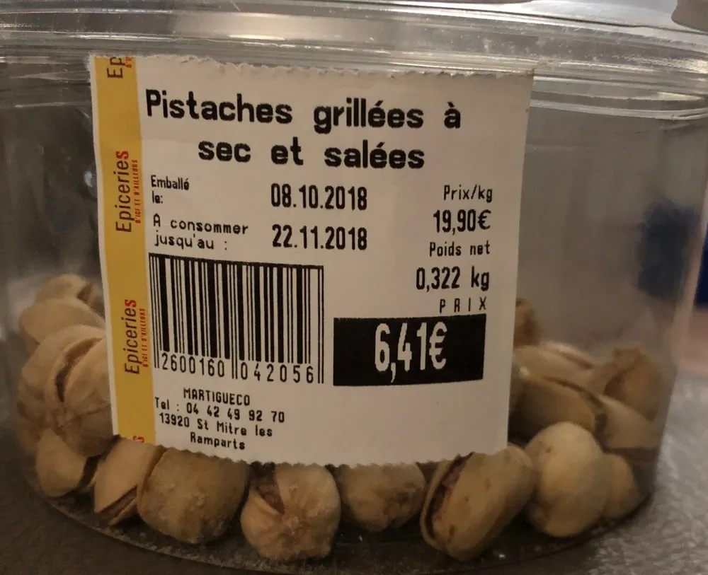 Pistaches grillées à sec et salées