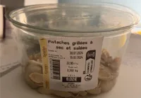 Pistaches grillées à sec et salées