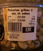 Pistaches grillées à sec et salées