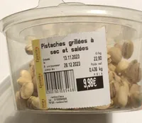 Pistaches grillées à sec et salées