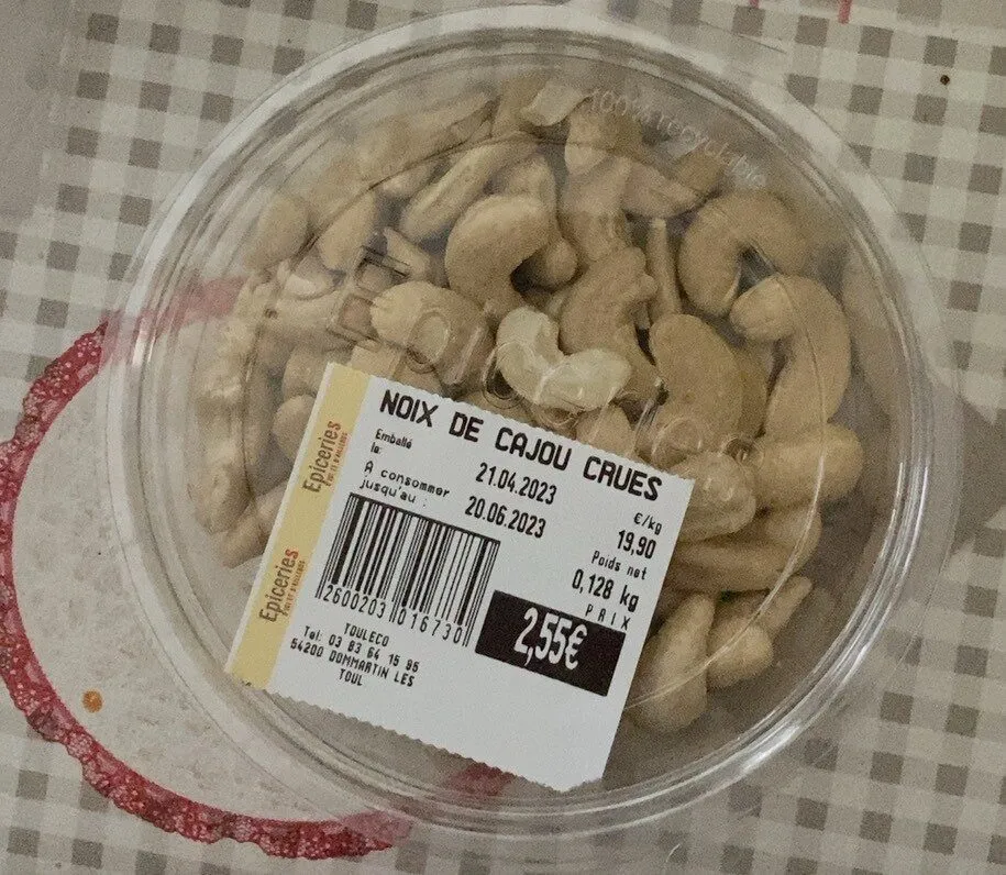 Noix de cajou crues