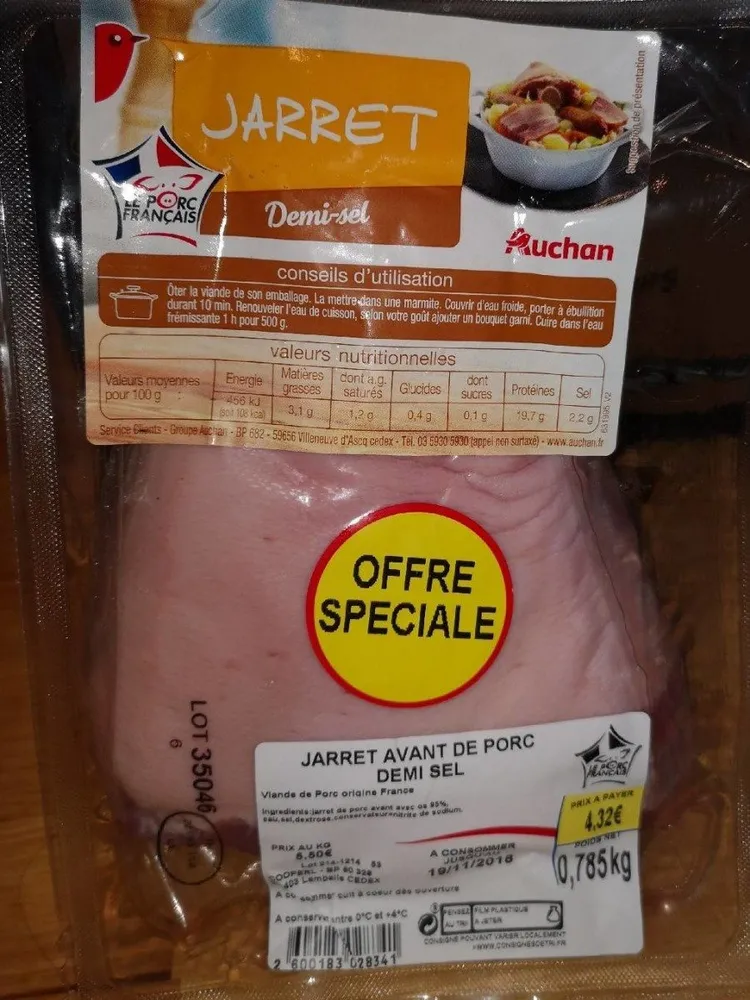 Jarret avant de porc demi sel