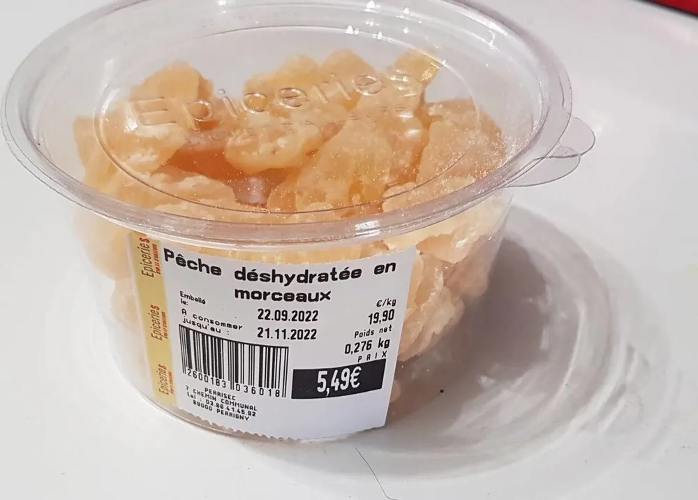 Pêche déshydratée en morceaux