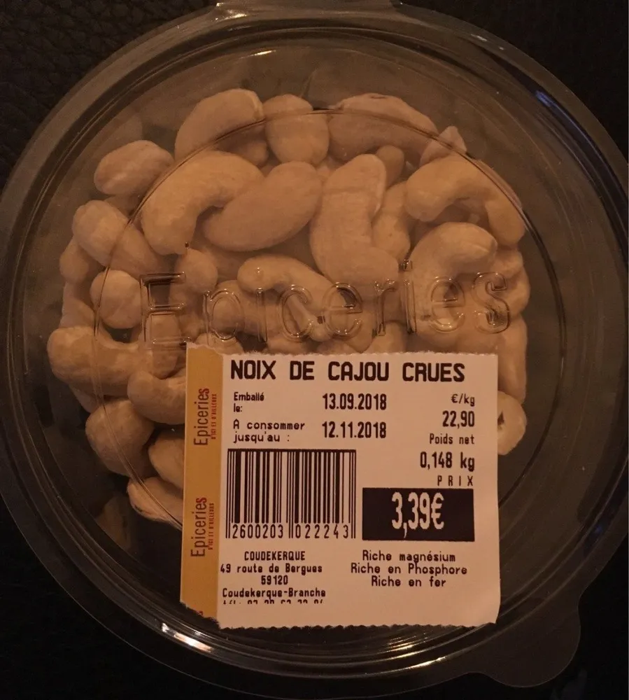 Noix de cajoux crues