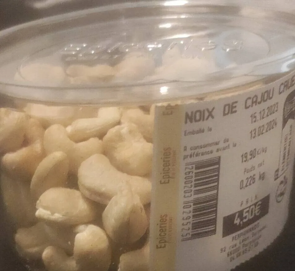 Noix de cajou Crues
