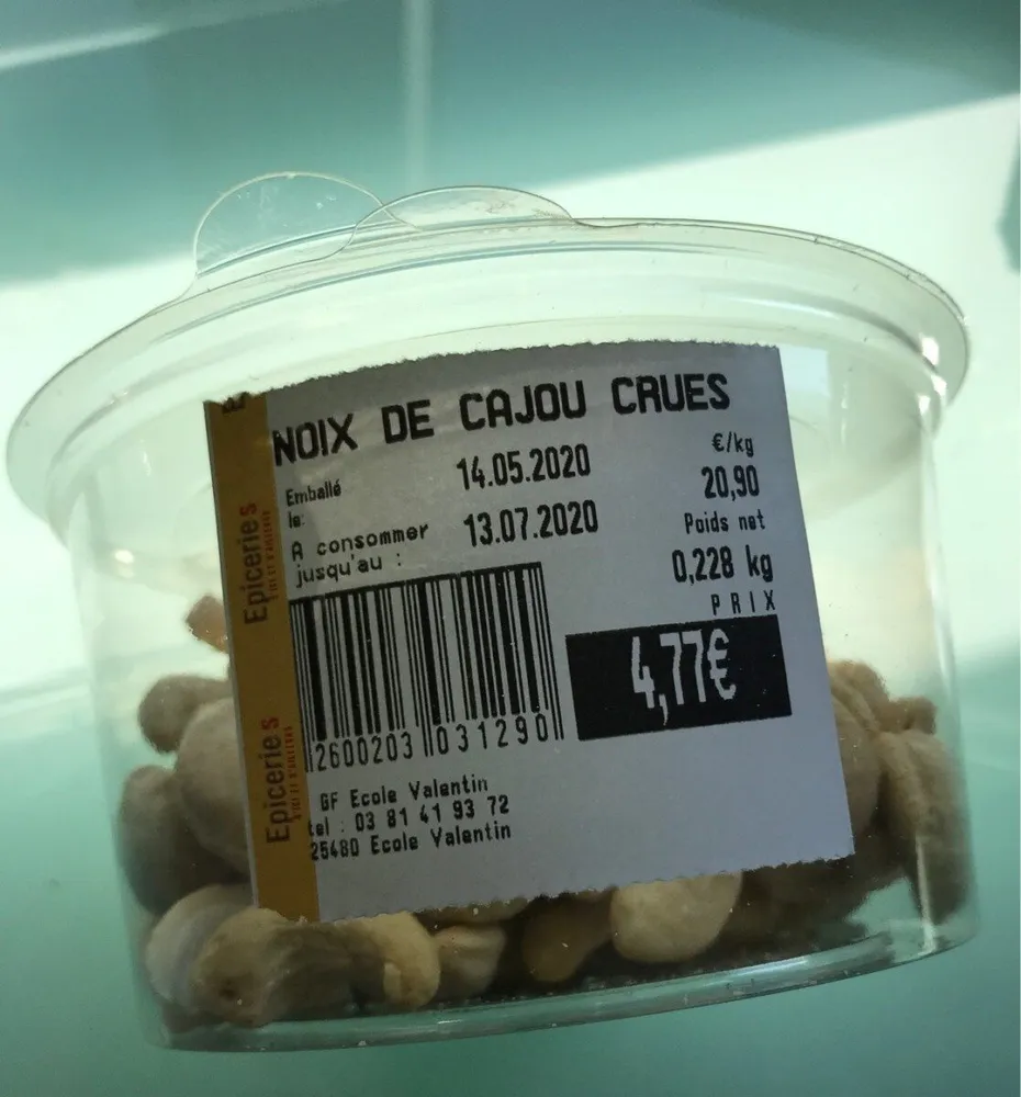 Noix de cajou crues