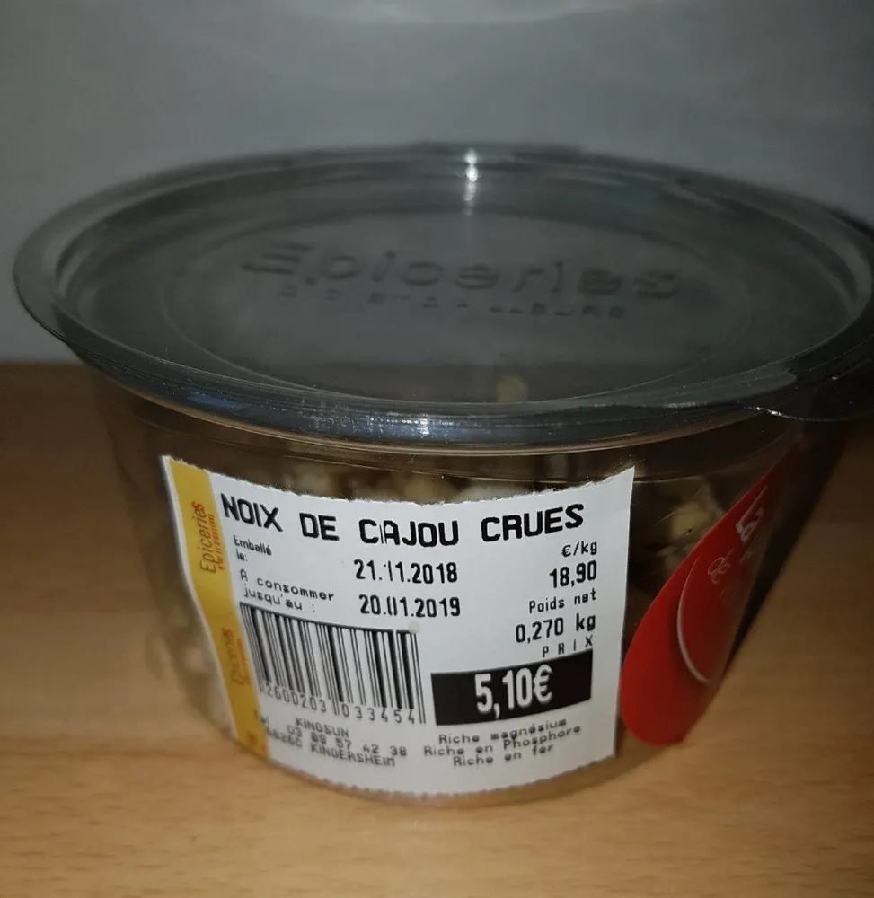 Noix de cajou crues