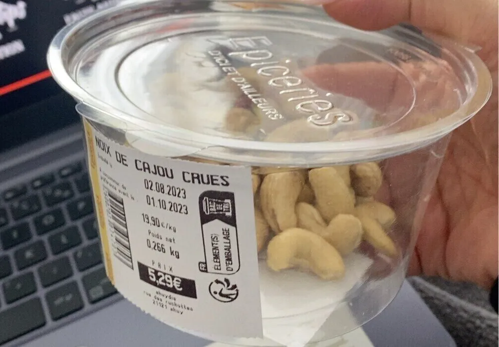 Noix de cajou crues