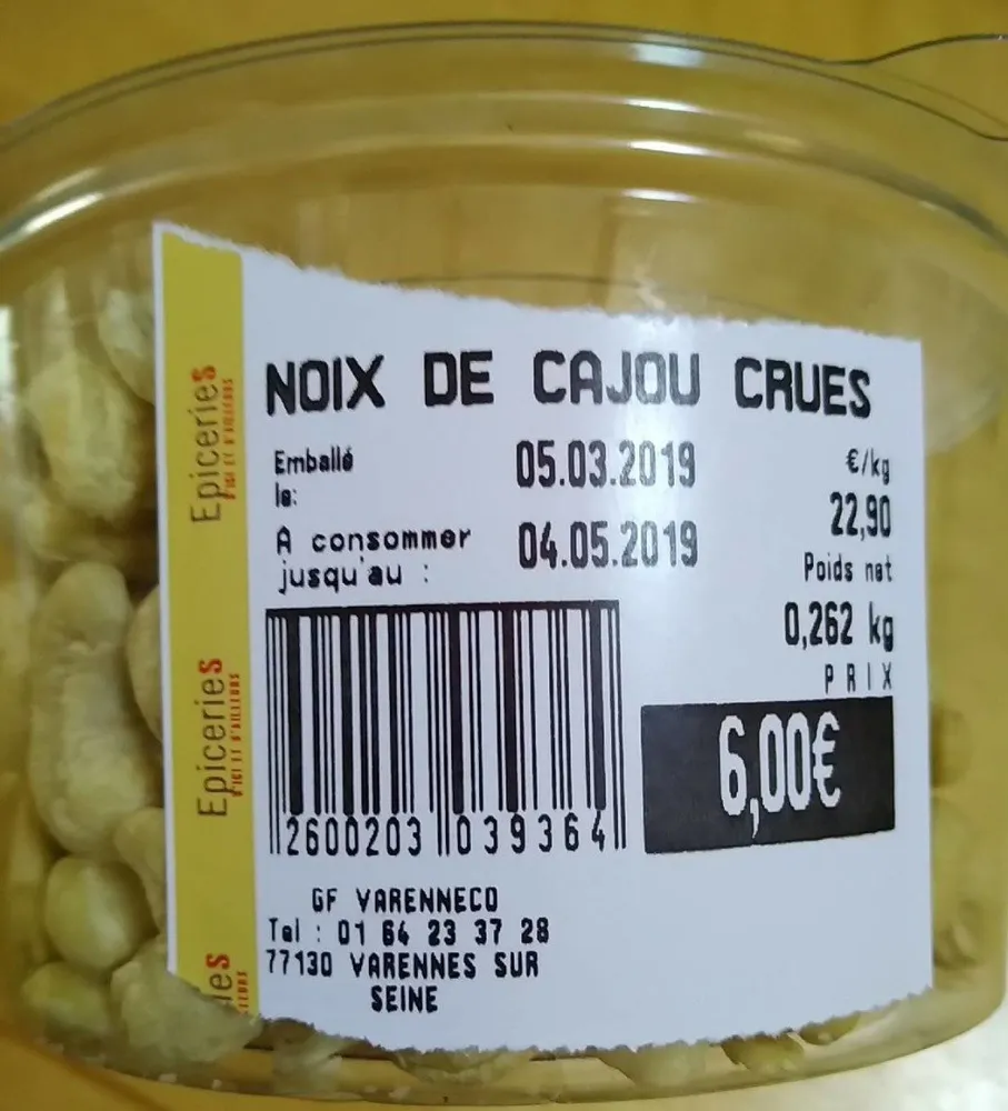 Noix de cajou crues