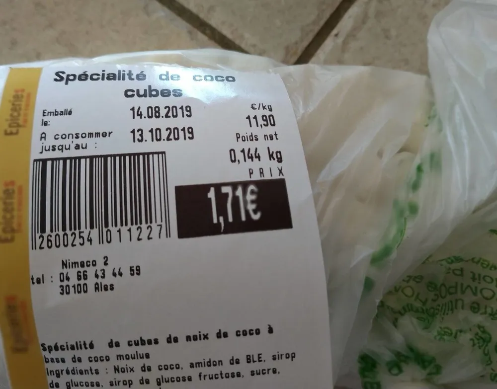 Spécialité de coco cubes