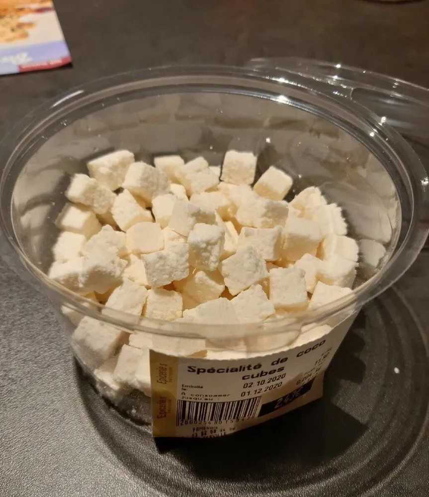 Spécialité de coco cubes