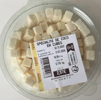 Spécialité de coco en cubes