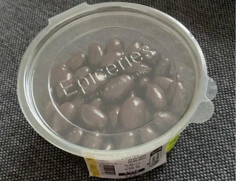 Amande enrobée chocolat noir et sel marin