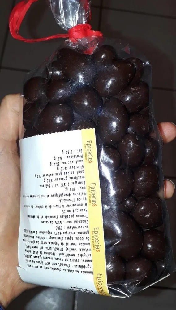 Amande enrobée chocolat noir