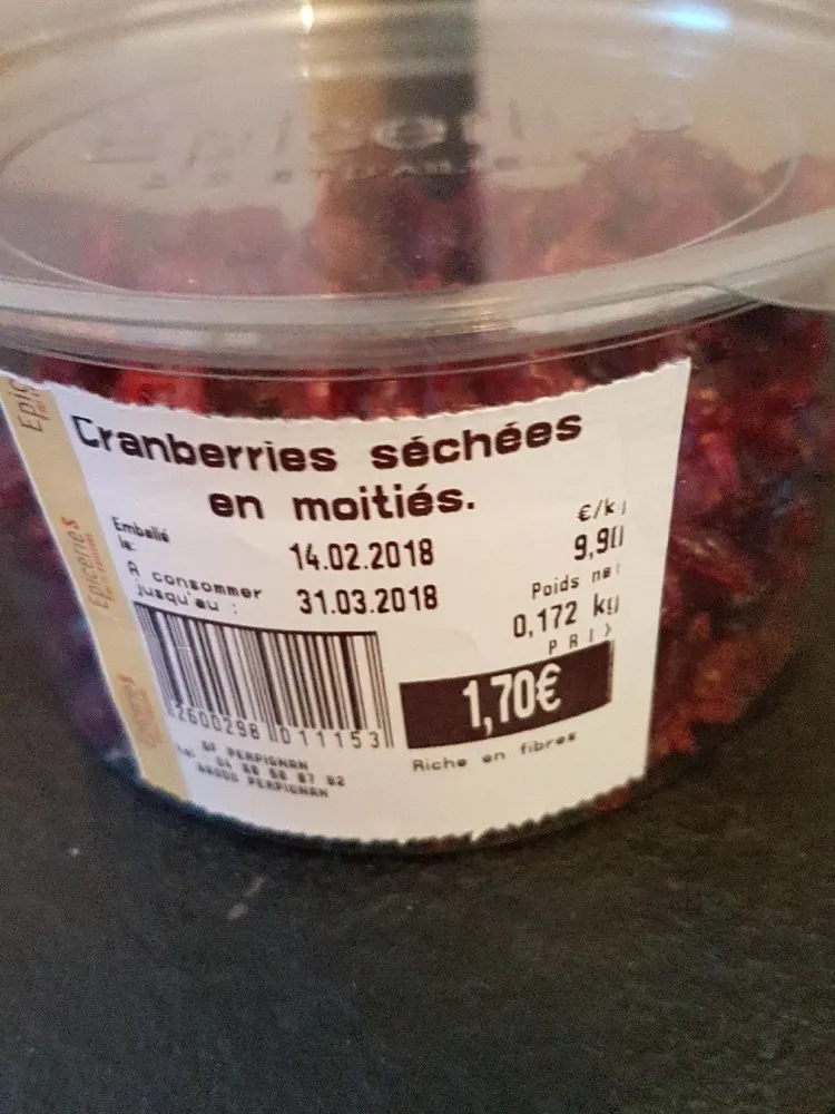 Cranberies sechées en moitiés