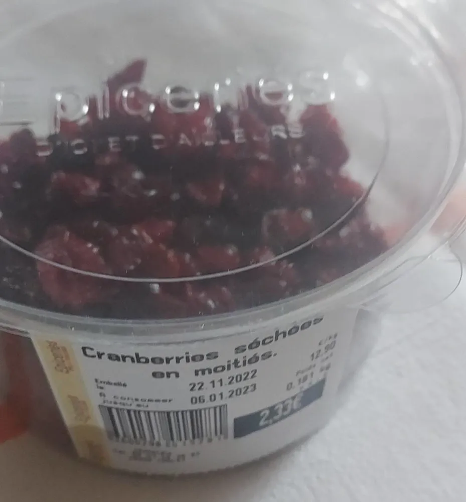 Cranberries séchées en moitiés