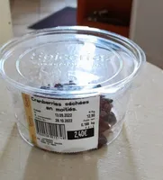 Cranberries séchées en moitié