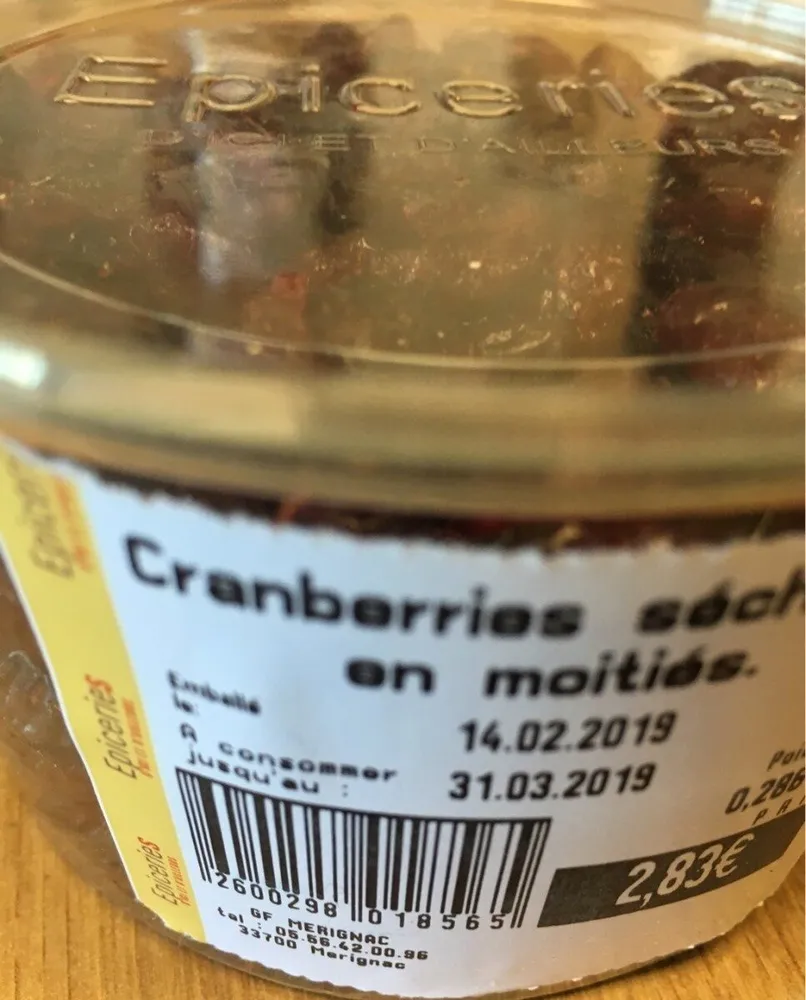 Cranberries sechees en moitie
