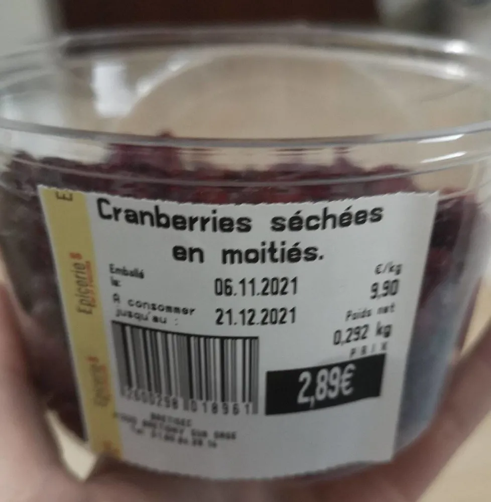 Cranberries séchées en moitiés