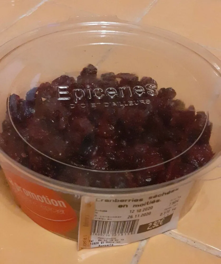 Cranberries séchées en moitiés