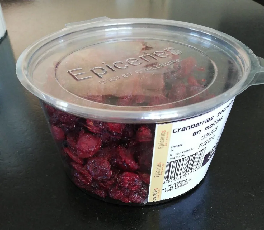 Cranberries séchées en moitiés