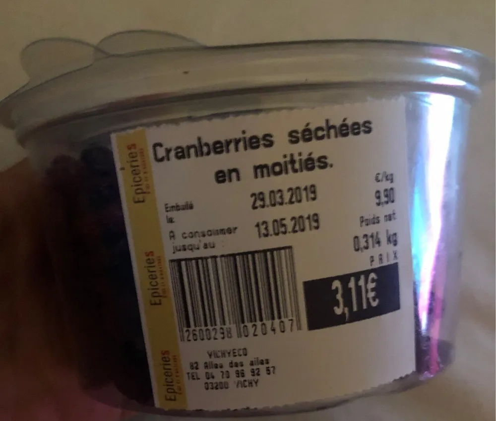 Cranberries séchées en moitiés