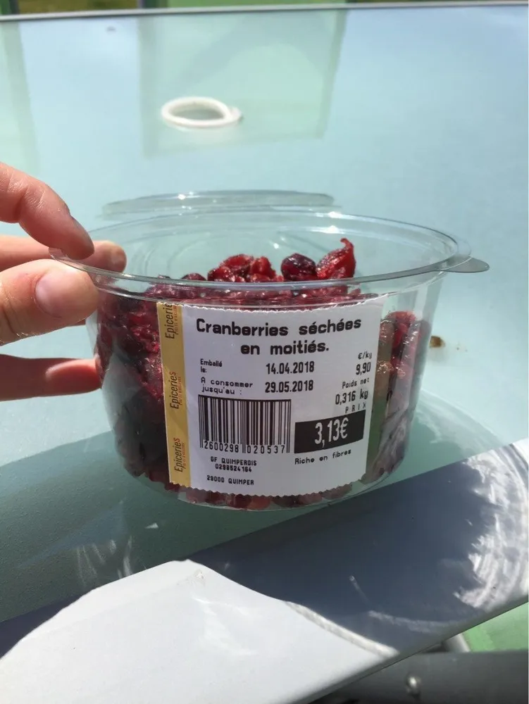 Cranberries séchées en moitiés