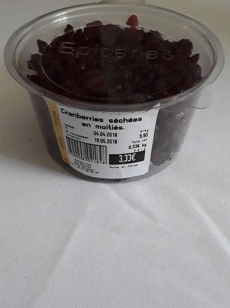 Cranberries séchées en moitiés