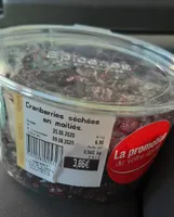 Cranberries séchées en moitiés