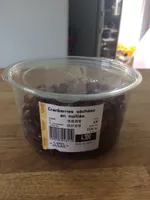 Cranberries séchées en moitié