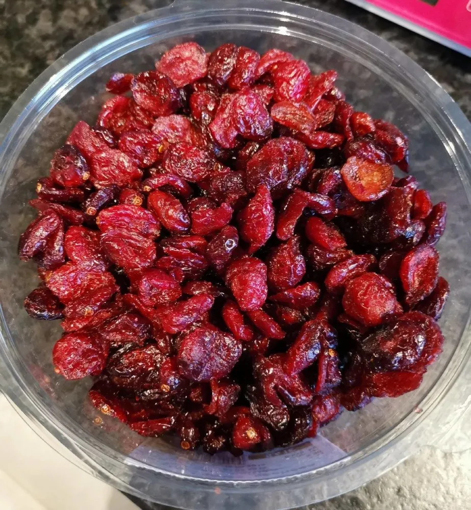 Cranberries séchées en moitie