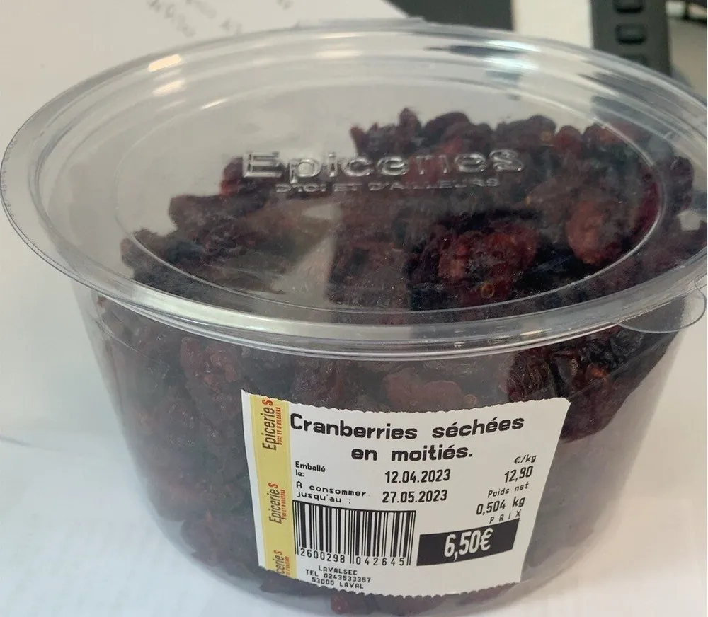 Cranberries séchées en moitiés