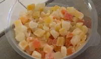 Melange de fruits deshydratés aromatisés en cube