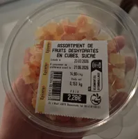 Assortiment de fruits déshydraté en cubes sucré