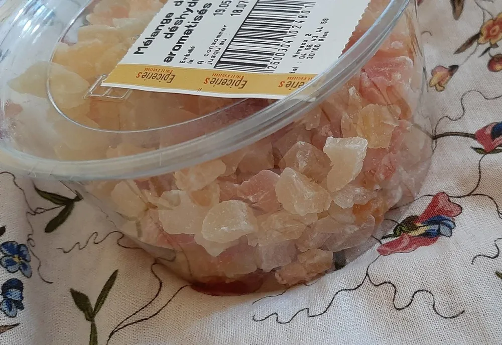 Mélange de fruit déshydraté aromatisé en cube