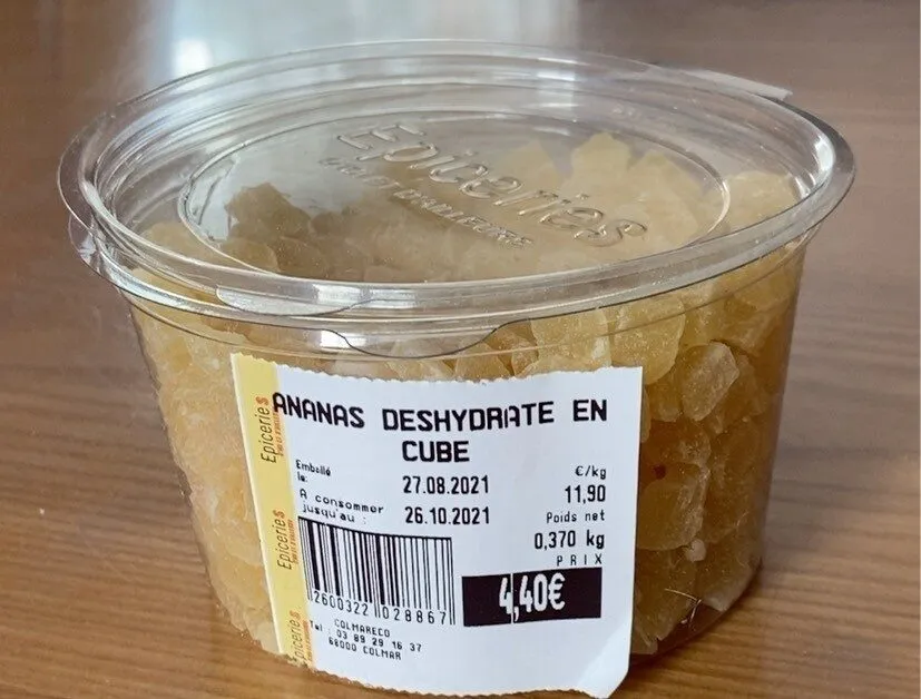 ananas deshydraté en cub