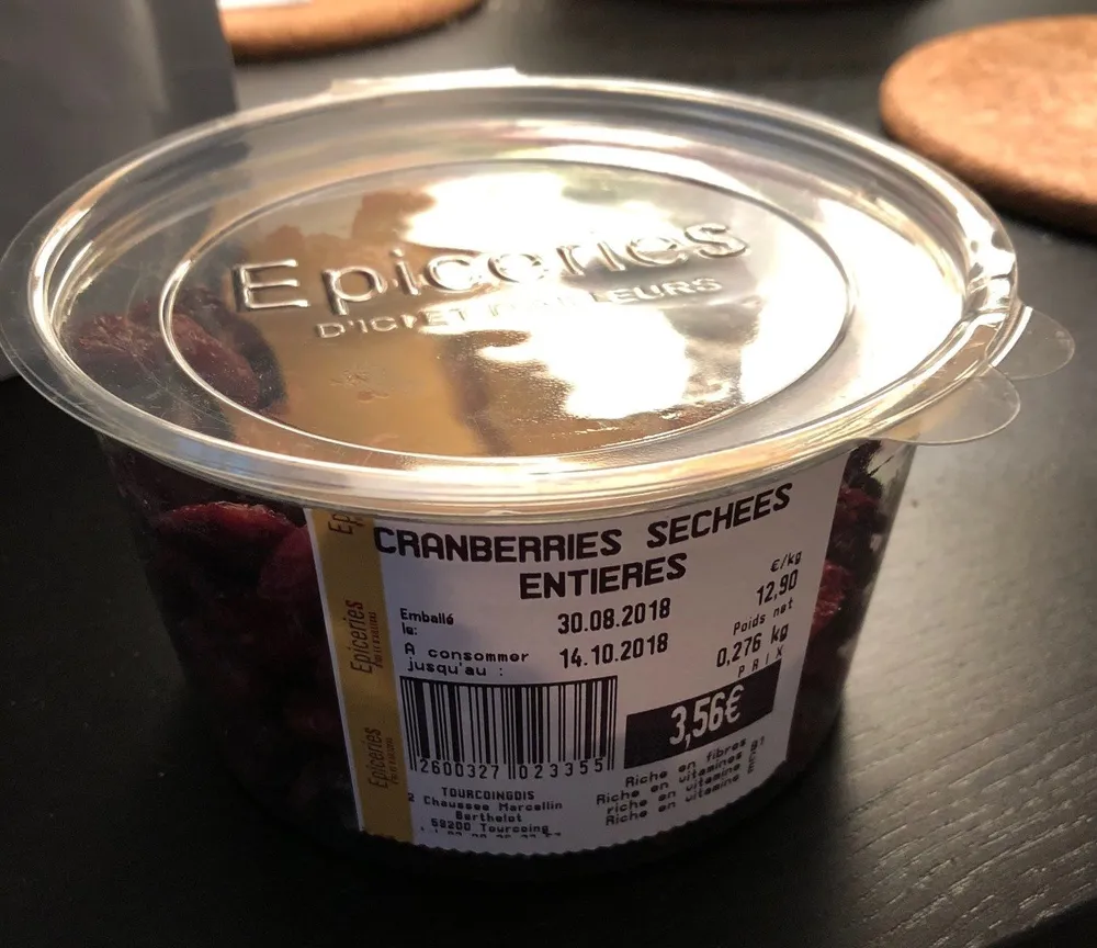 Cranberries sechees entoeres