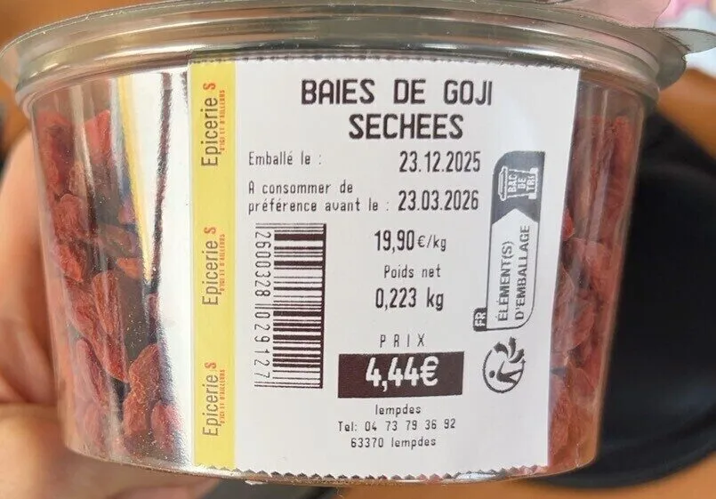 Baie de goji sechees