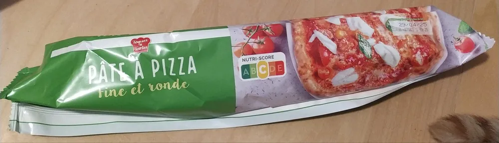 Pâte à Pizza Ronde et Fine
