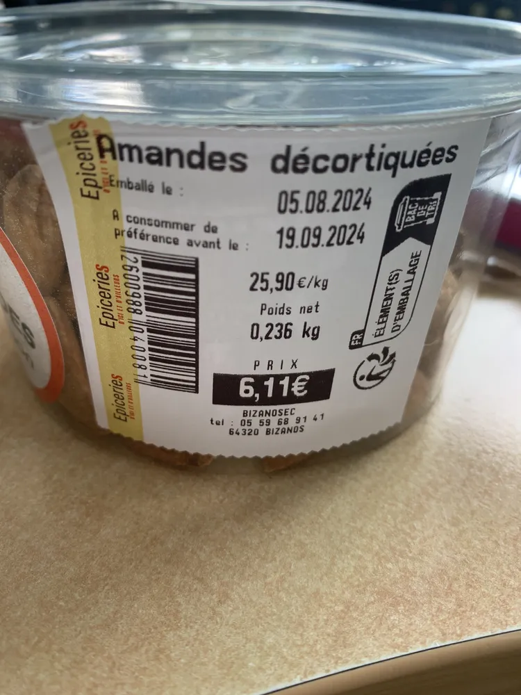 Amandes décortiquées
