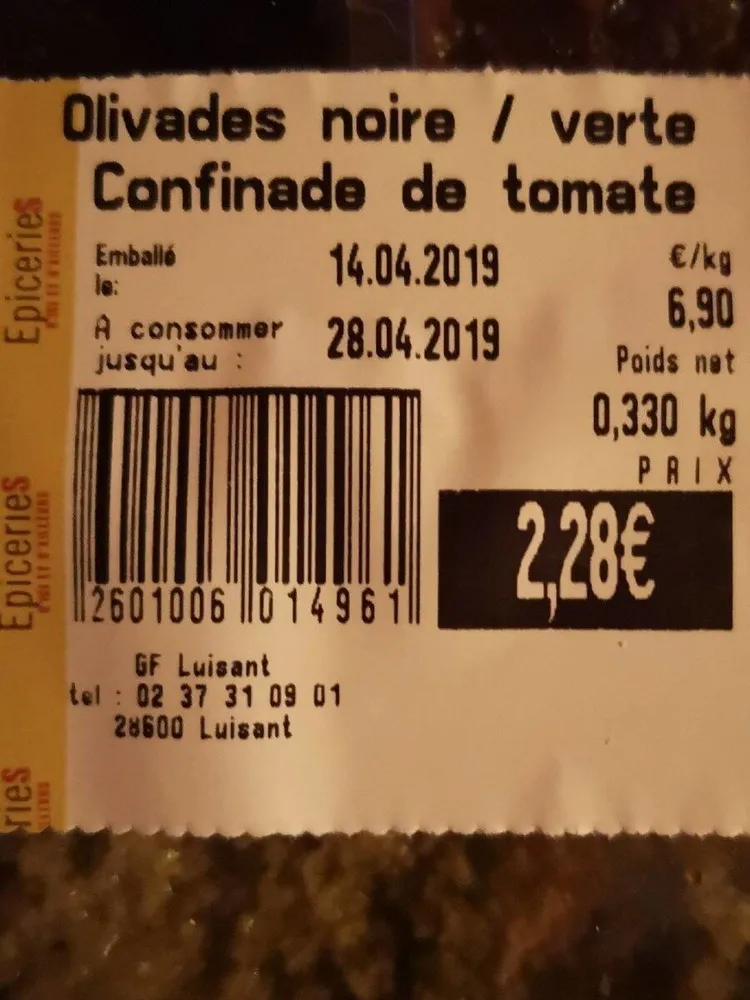 Oliva de noire, verte, confinade de tomate