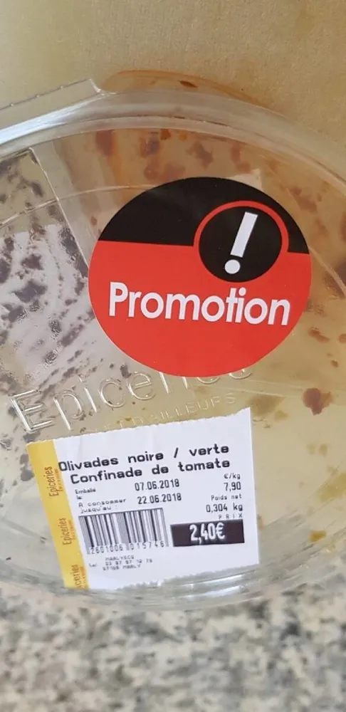 Olivades noire verte confinade de tomate