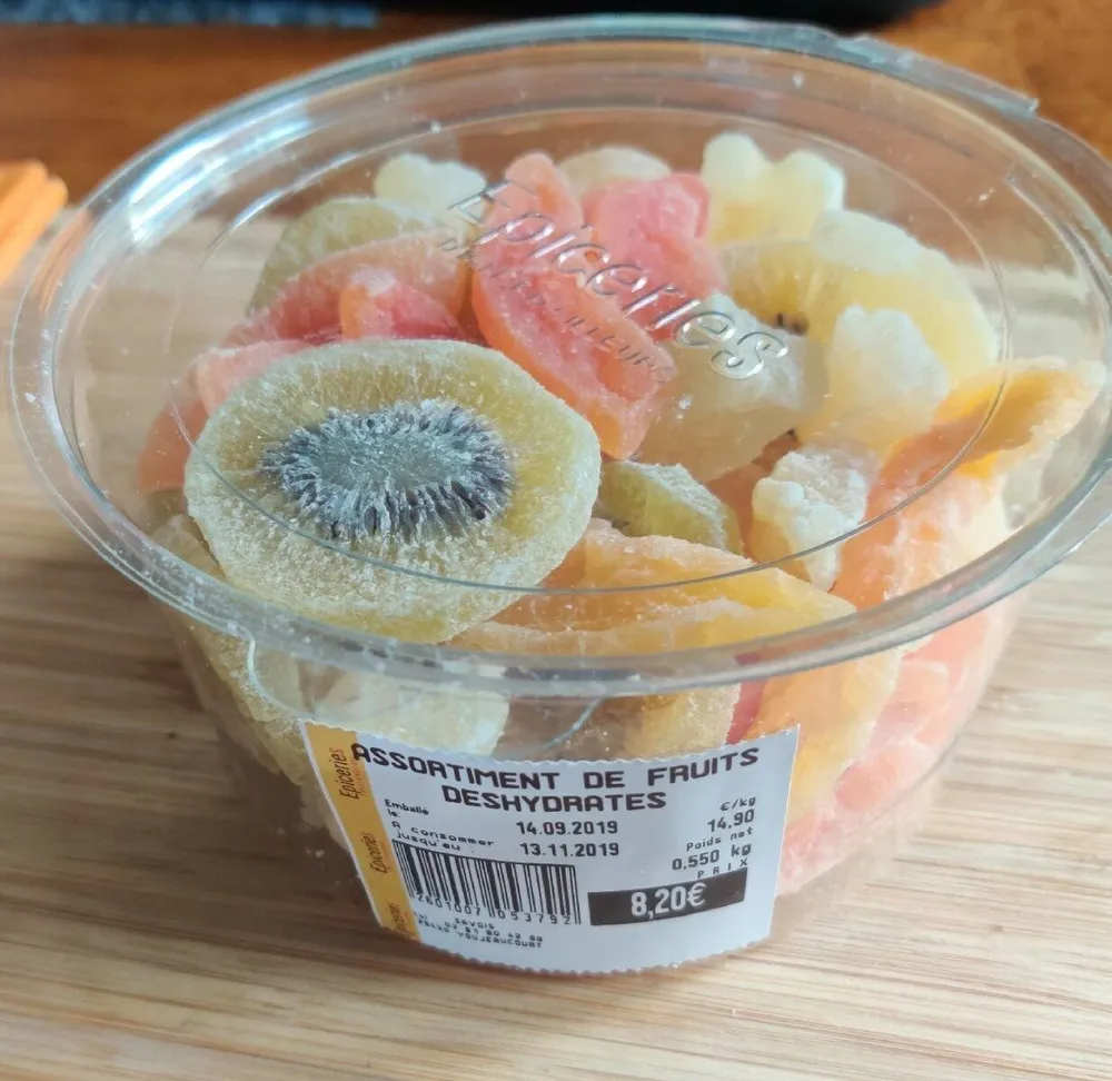Assortiment de fruits déshydratés