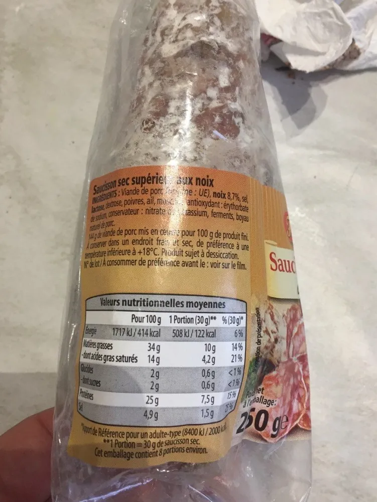 Saucisson sec aux noix