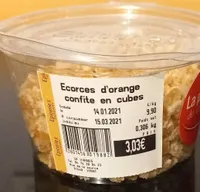 Écorces d'oranges confites en cubes