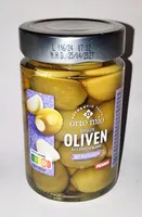 Oliven gefüllt mit Knoblauch
