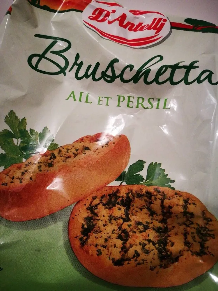 Bruschetta ail et basilic